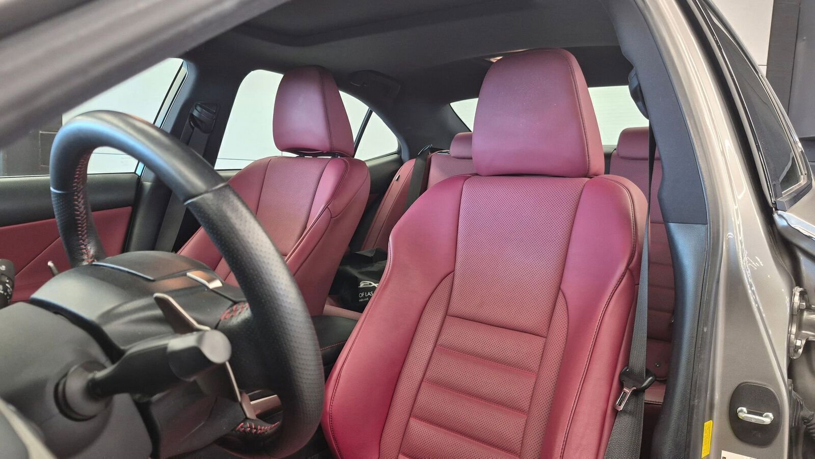 Used 2019 Lexus IS 300 F Sport w/ F Sport Package RWD image 11