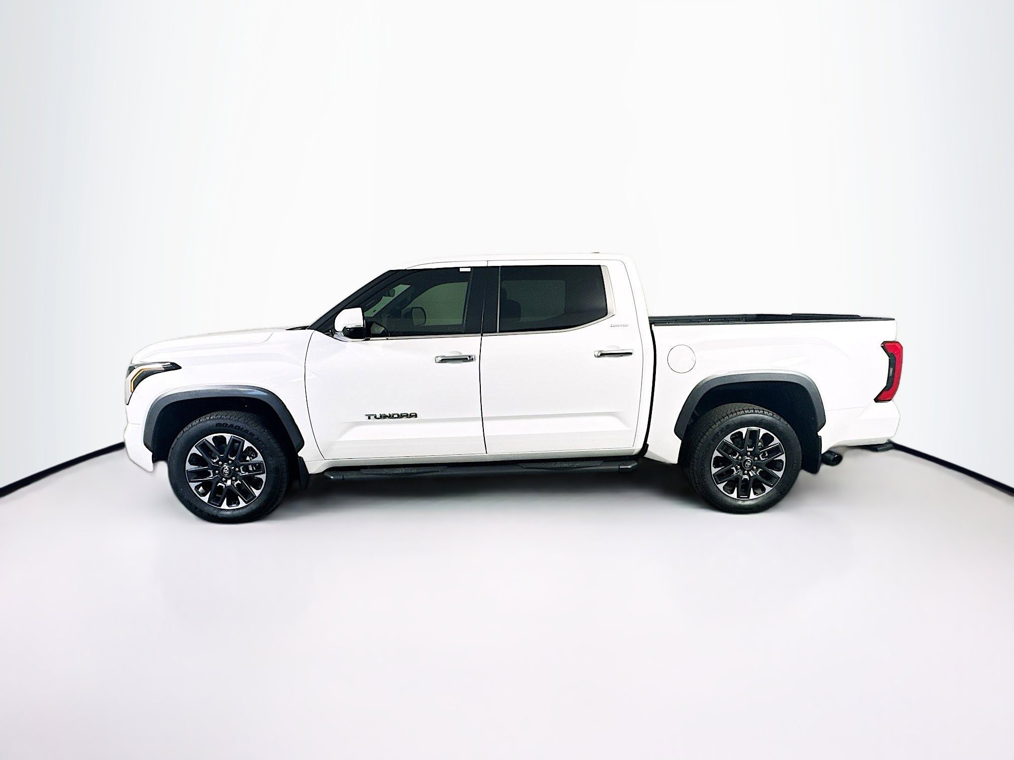 Used 2025 Toyota Tundra Limited image 4