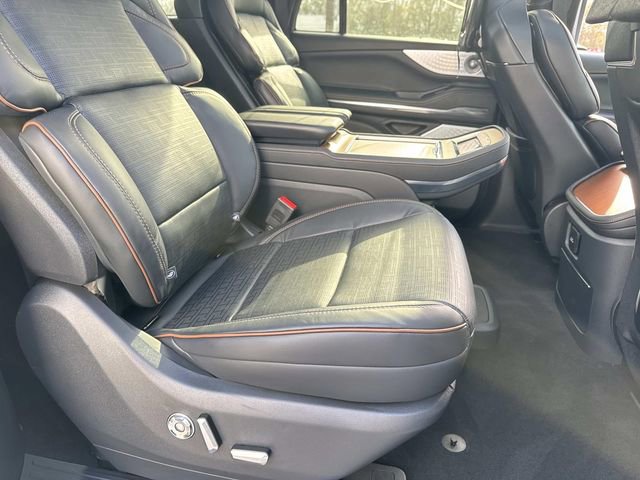 New 2026 Lincoln Navigator L Black Label image 10