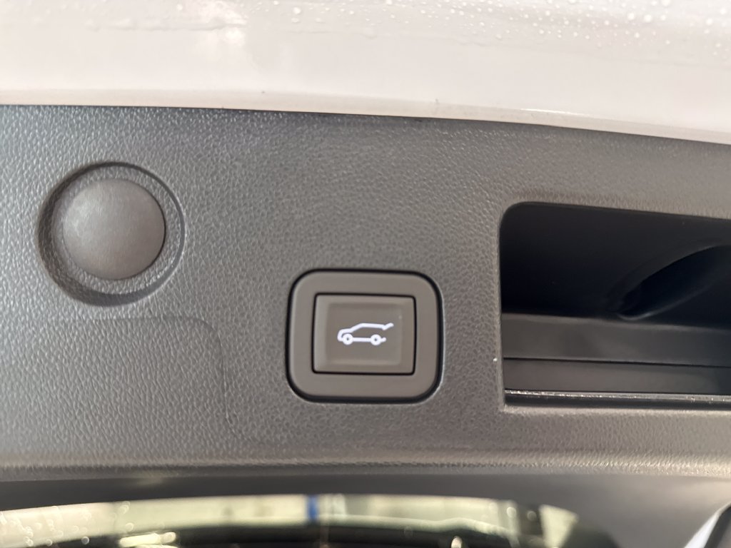 New 2027 Chevrolet Equinox ACTIV w/ Safety and Technology Package AWD/4WD image 41