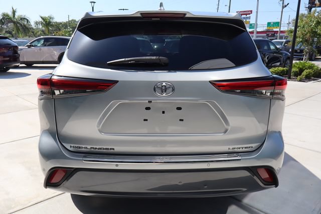 Used 2020 Toyota Highlander Limited FWD image 5