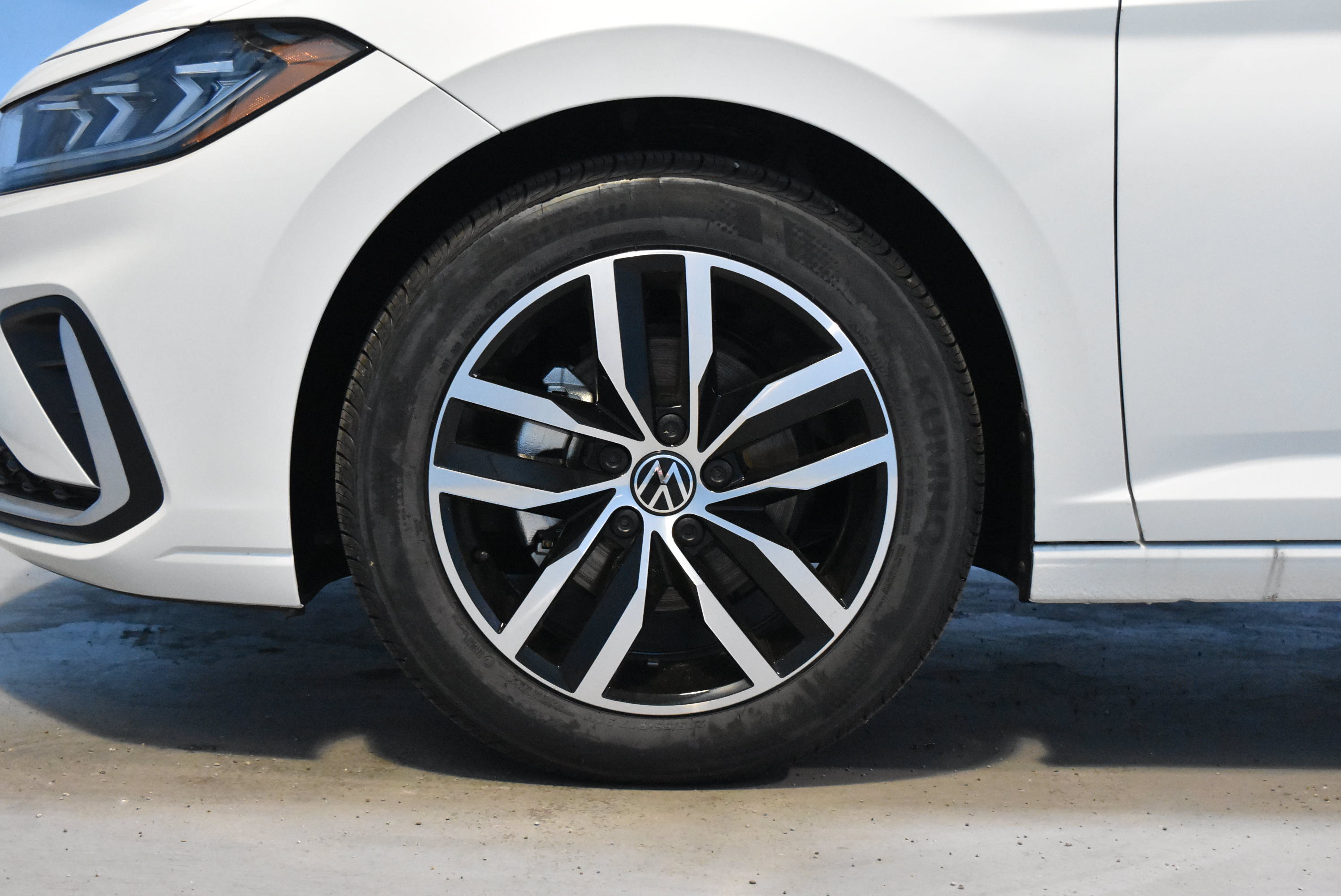 New 2026 Volkswagen Jetta SE FWD image 21