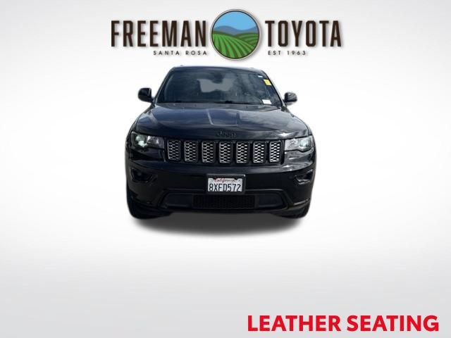 Used 2018 Jeep Grand Cherokee Altitude AWD/4WD image 3