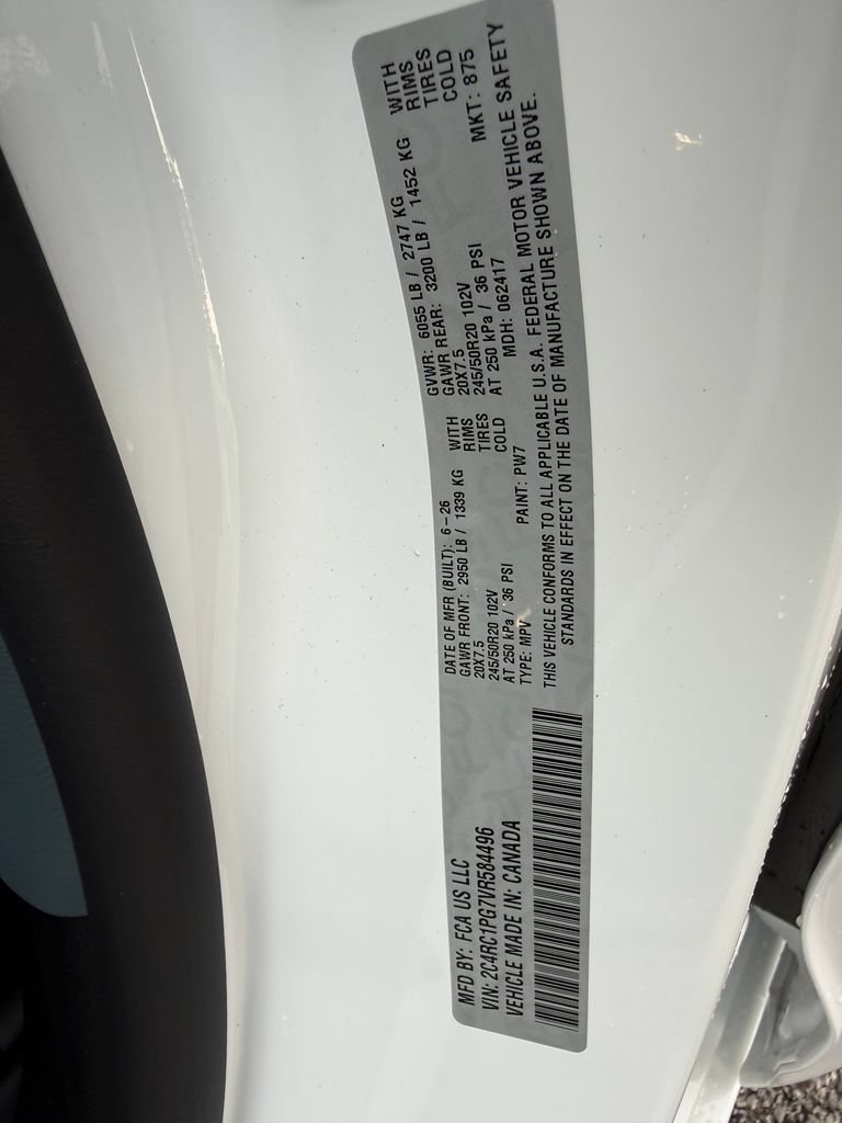 New 2027 Chrysler Pacifica Pinnacle w/ Theater Group FWD image 25