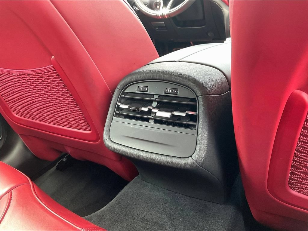 Used 2021 Maserati Ghibli Trofeo RWD image 10