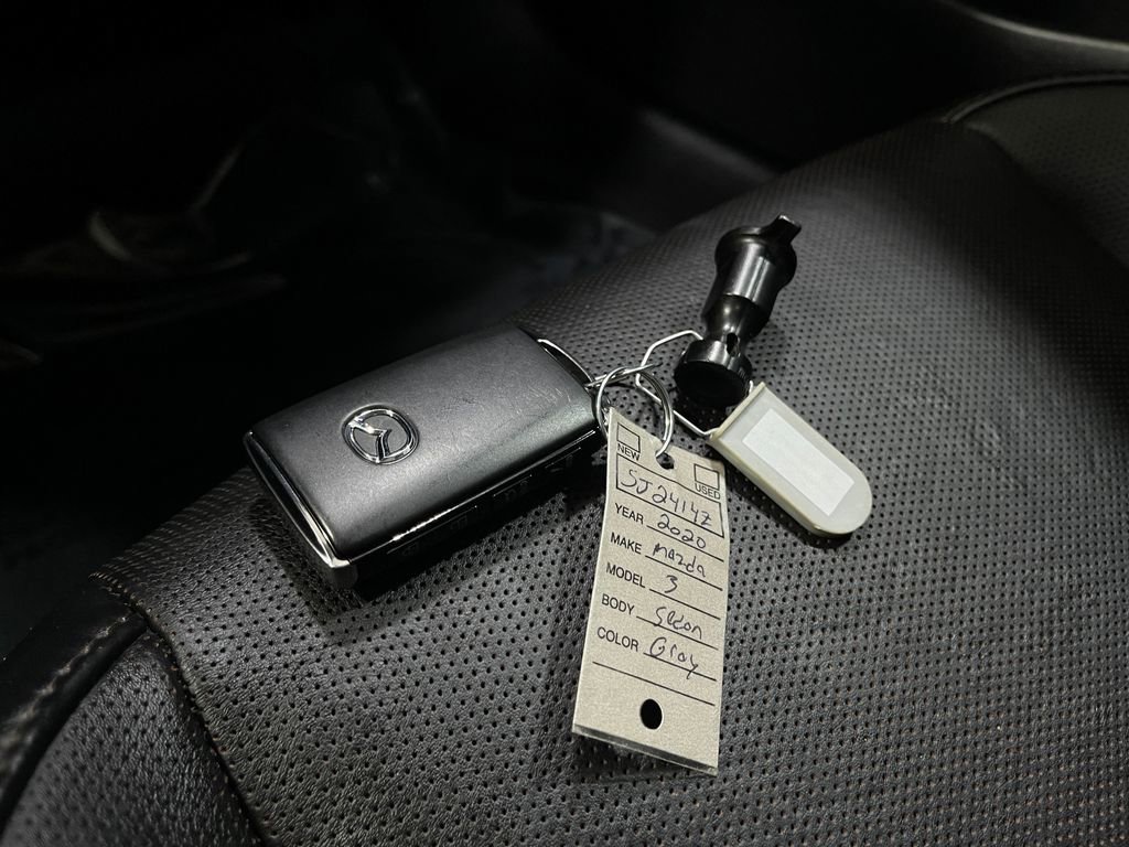 Used 2020 MAZDA MAZDA3 AWD Sedan w/ Premium Package image 35