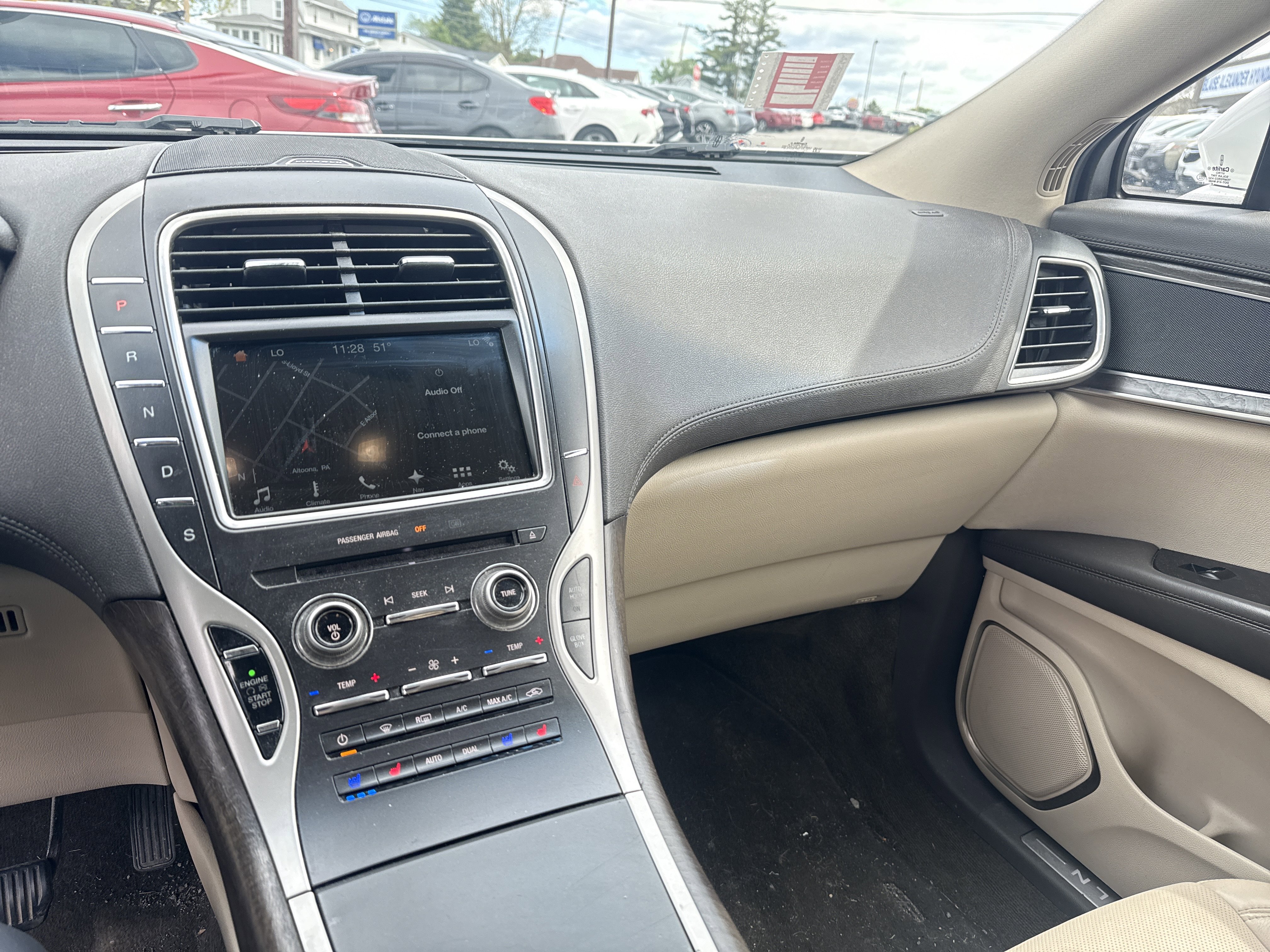 Used 2016 Lincoln MKX Reserve w/ Climate Package AWD/4WD image 14