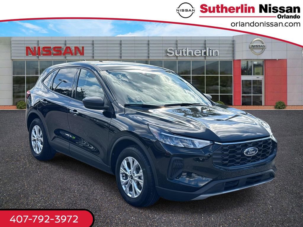 Used 2025 Ford Escape Active image 1