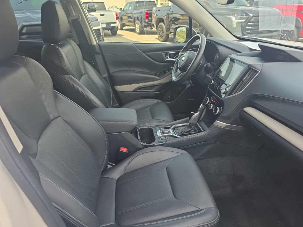 Used 2023 Subaru Forester Limited AWD/4WD image 10