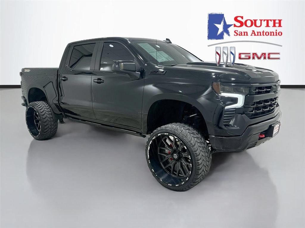 Used 2022 Chevrolet Silverado 1500 LT Trail Boss w/ Convenience Package II AWD/4WD image 1