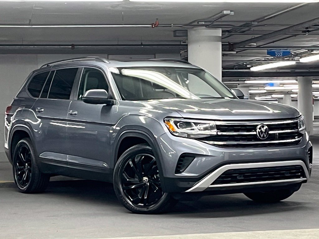 Used 2023 Volkswagen Atlas SE w/ Panoramic Sunroof Package FWD image 2