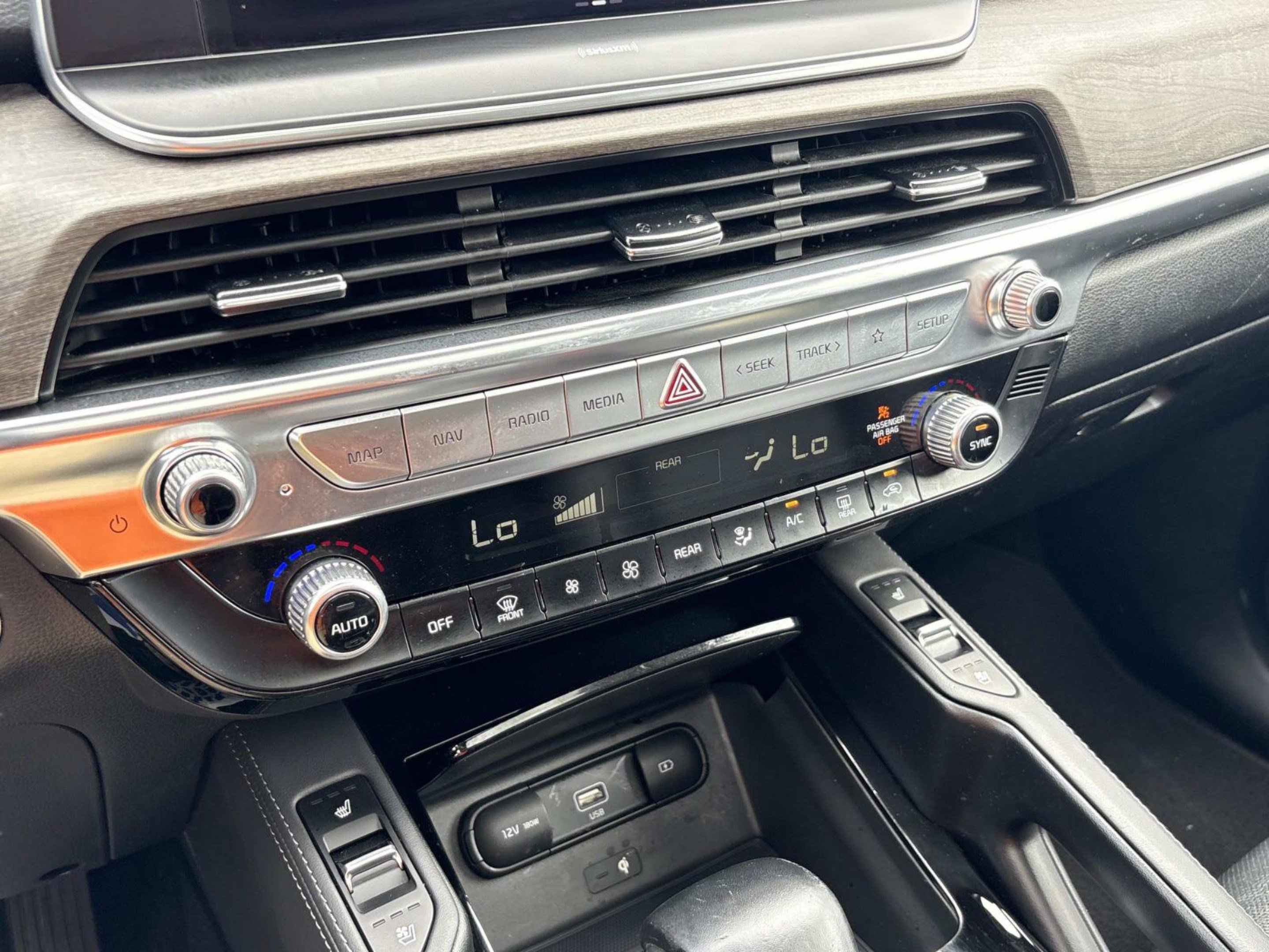 Used 2022 Kia Telluride EX FWD image 30