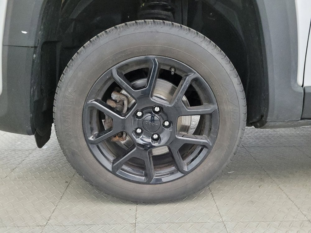 Used 2020 Jeep Renegade Altitude image 31