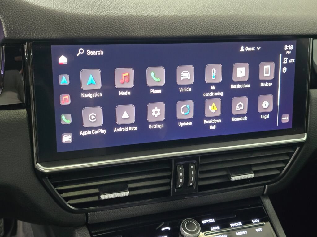 Certified 2023 Porsche Cayenne Platinum Edition AWD/4WD image 16