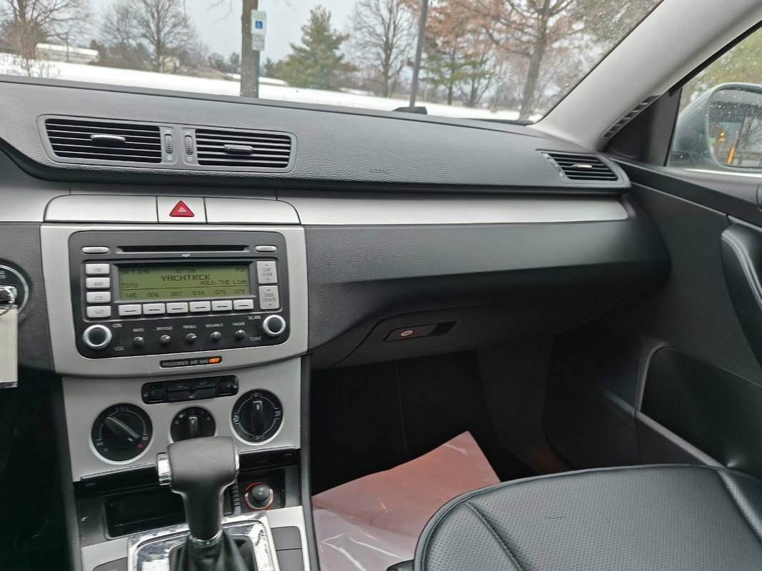 Used 2008 Volkswagen Passat Komfort image 11