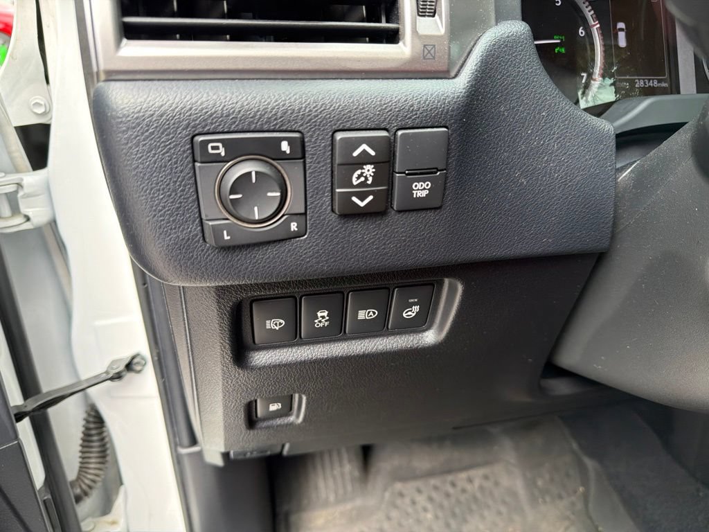 Certified 2023 Lexus GX 460 Premium w/ Premium Package AWD/4WD image 17