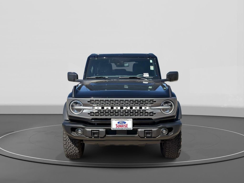 Certified 2025 Ford Bronco Badlands image 3