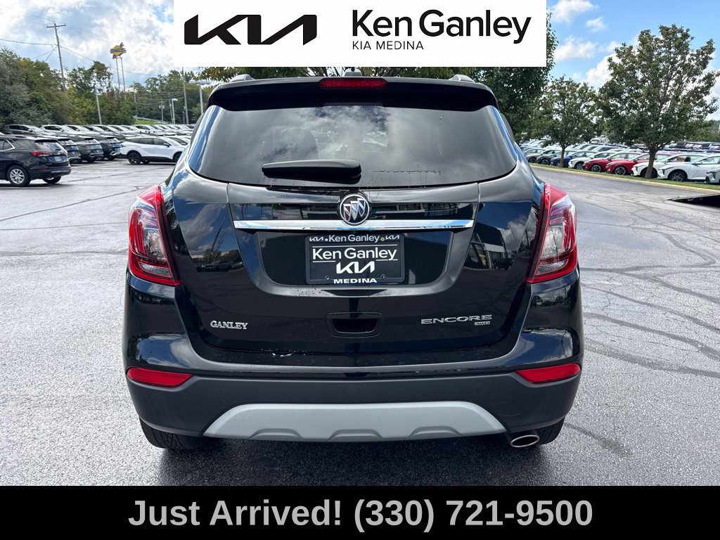 Used 2020 Buick Encore Preferred w/ Safety Package AWD/4WD image 4