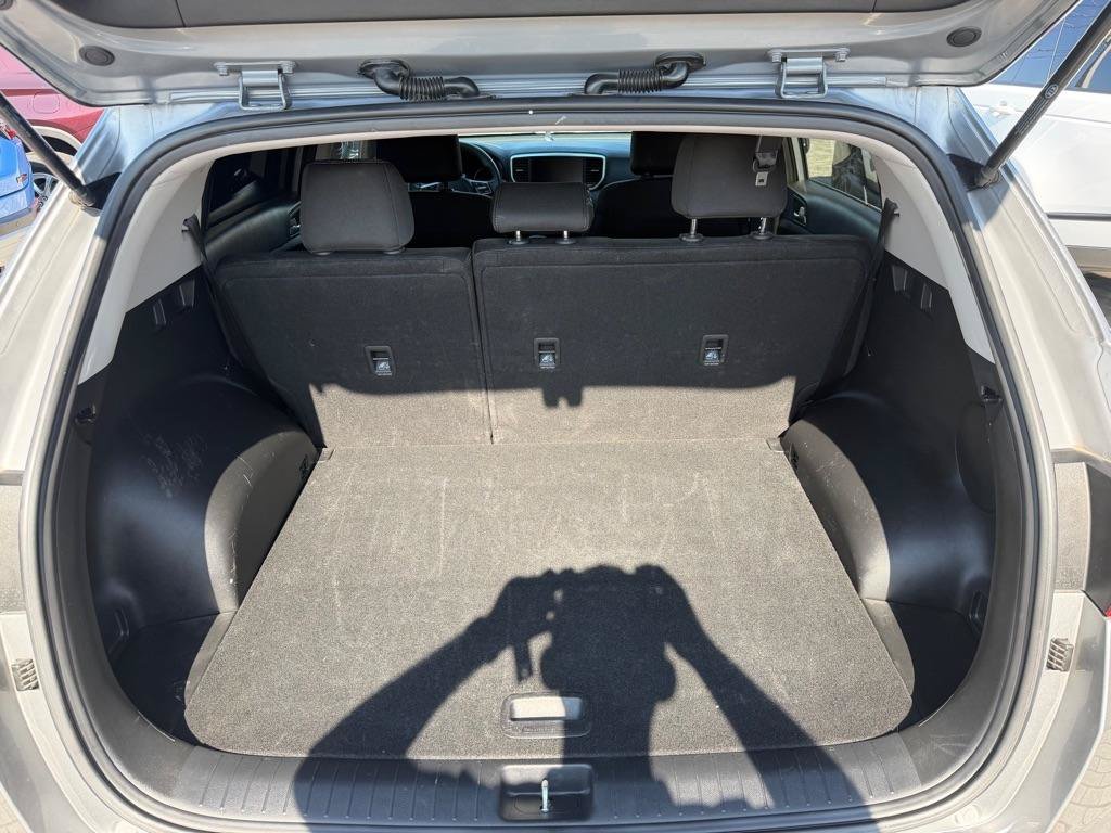 Used 2022 Kia Sportage LX FWD image 7