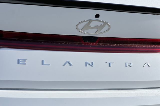 New 2026 Hyundai Elantra SEL Sport image 9