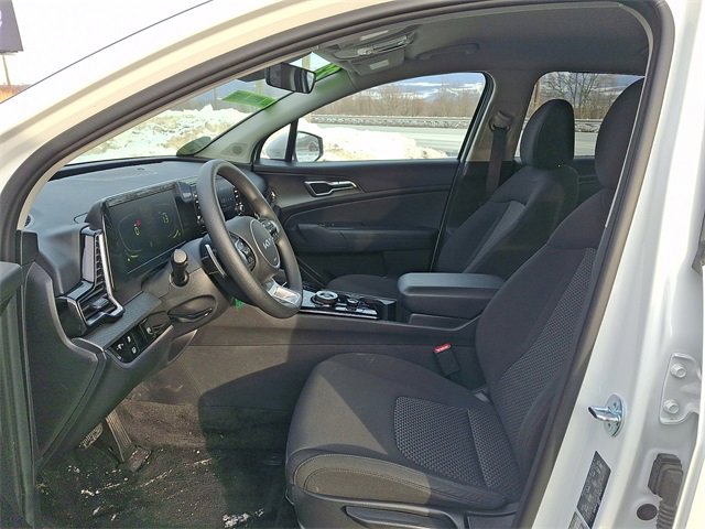 Used 2023 Kia Sportage LX image 13