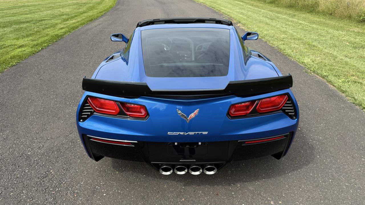 Used 2014 Chevrolet Corvette Stingray Coupe w/ 3LT Preferred Equipment Group RWD image 11