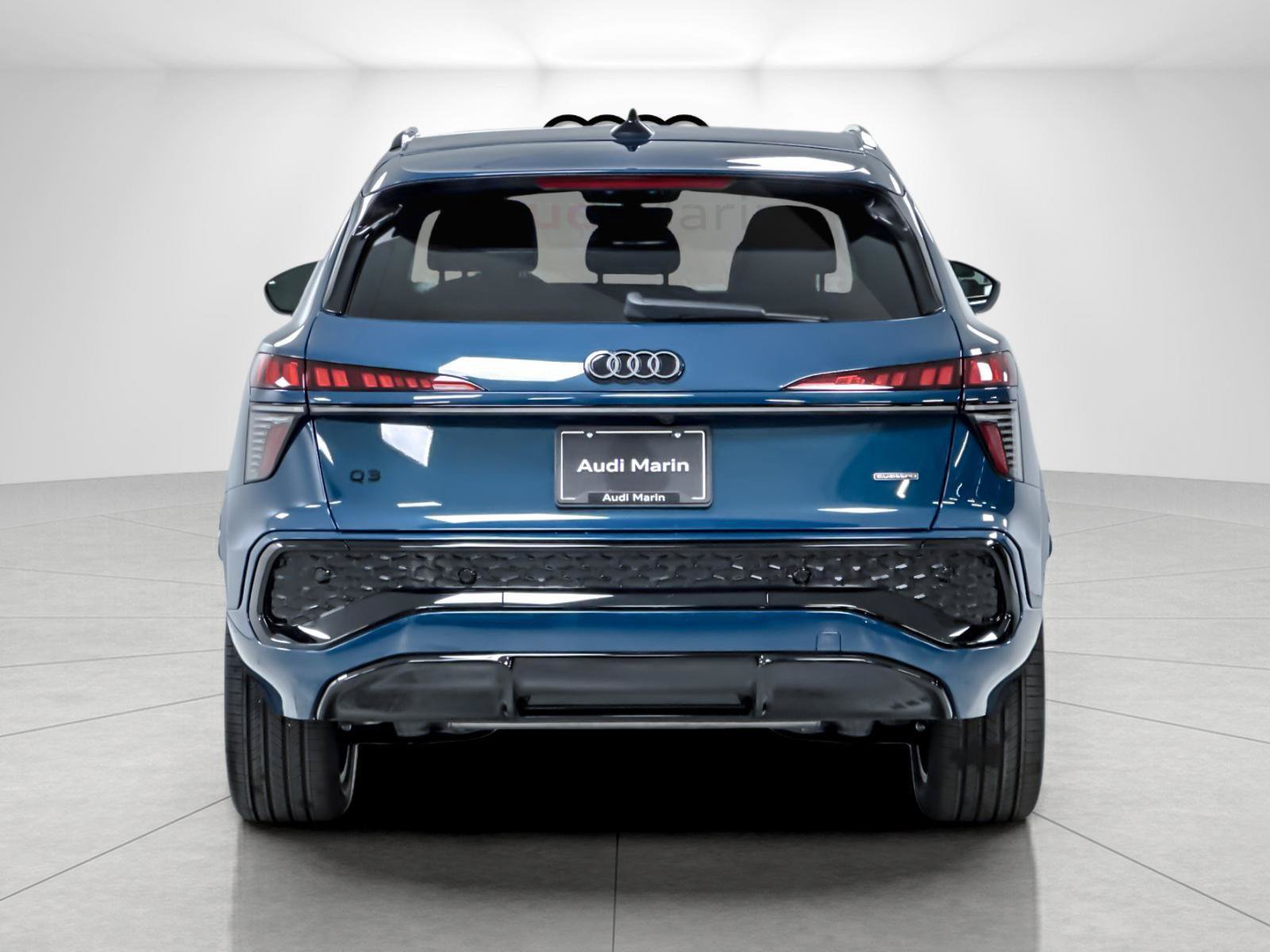 New 2026 Audi Q3 quattro 2.0T AWD/4WD image 4
