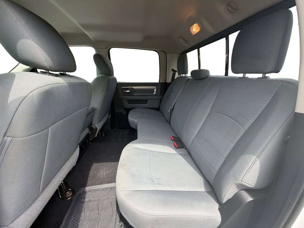 Used 2018 RAM 1500 Classic SLT image 14