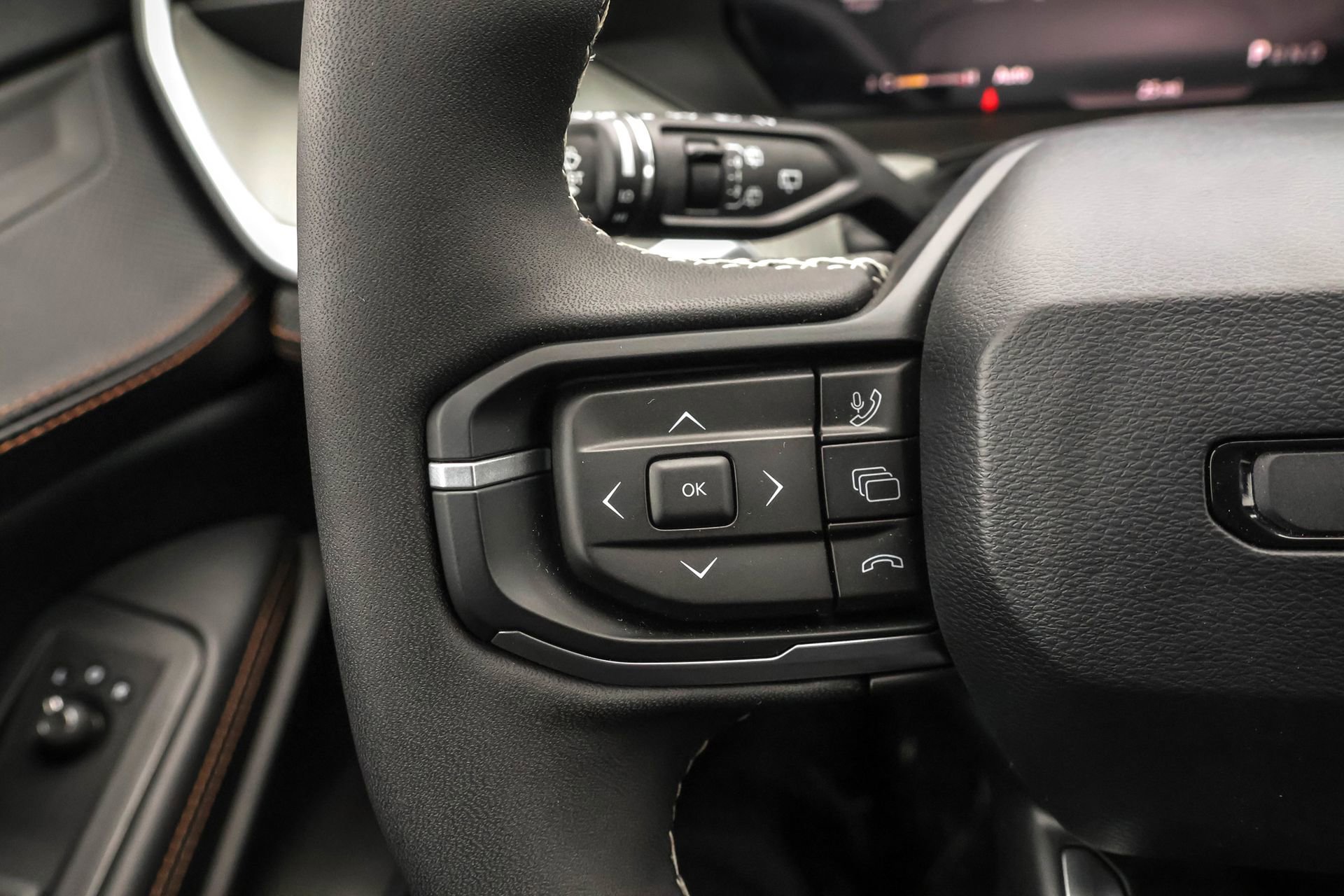 New 2026 Jeep Cherokee Limited image 28