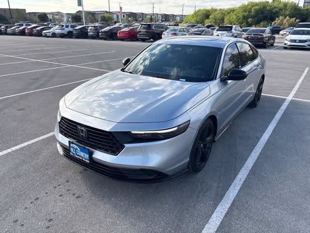 Used 2025 Honda Accord Sport image 1