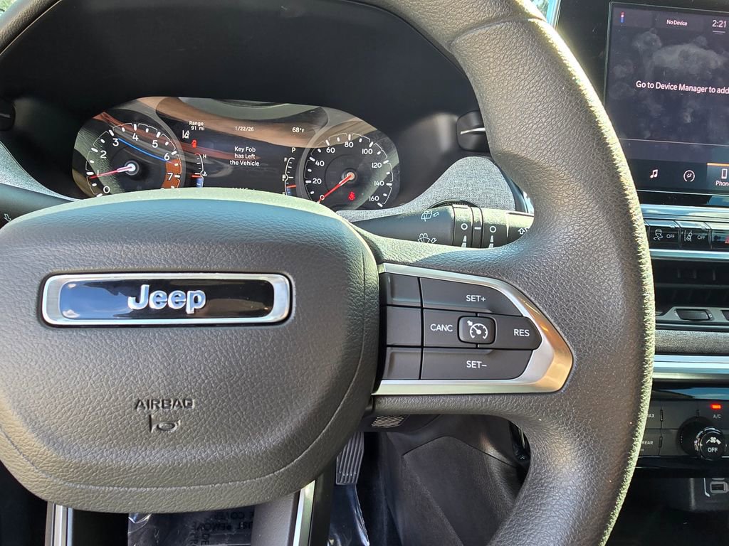 Used 2025 Jeep Compass Sport image 18