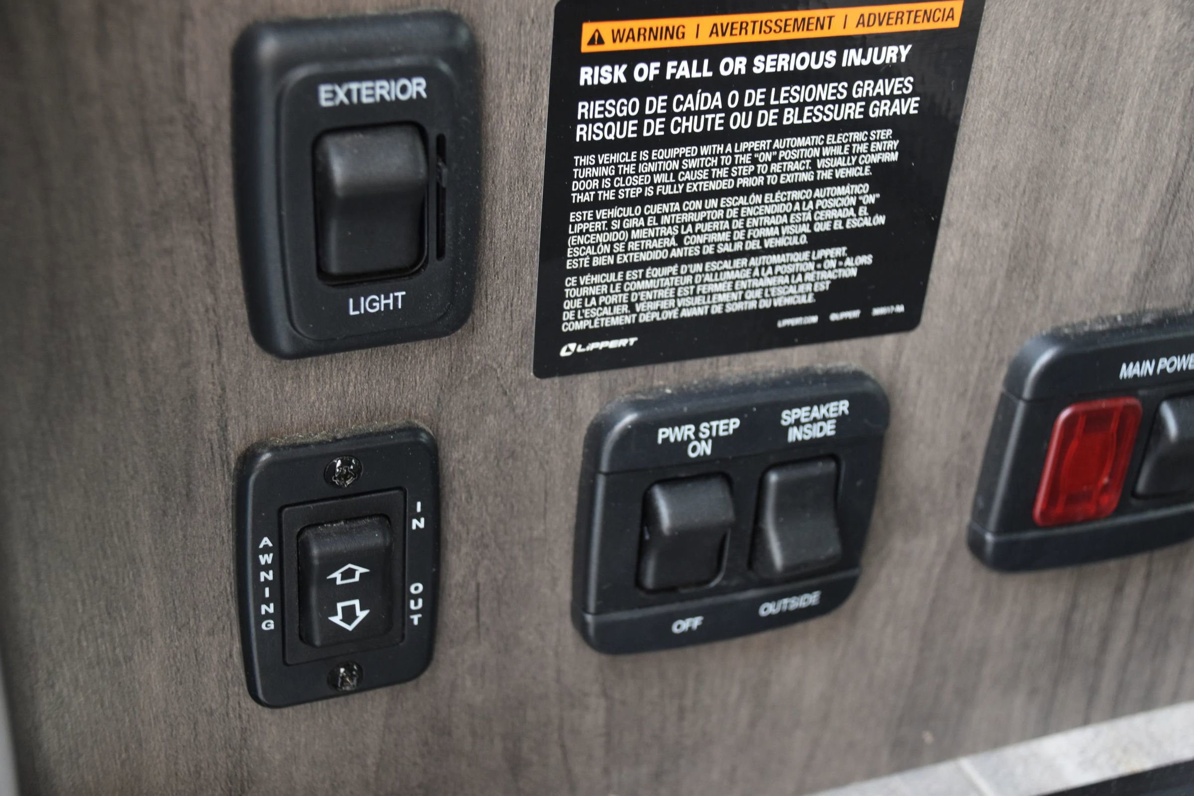 Used 2024 Ford E-450 and Econoline 450 Super Duty w/ Motorhome Prep Package RWD image 35