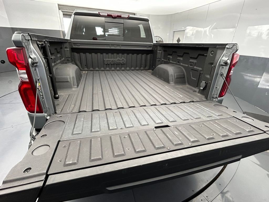 Used 2024 Chevrolet Silverado 1500 High Country w/ Technology Package image 51