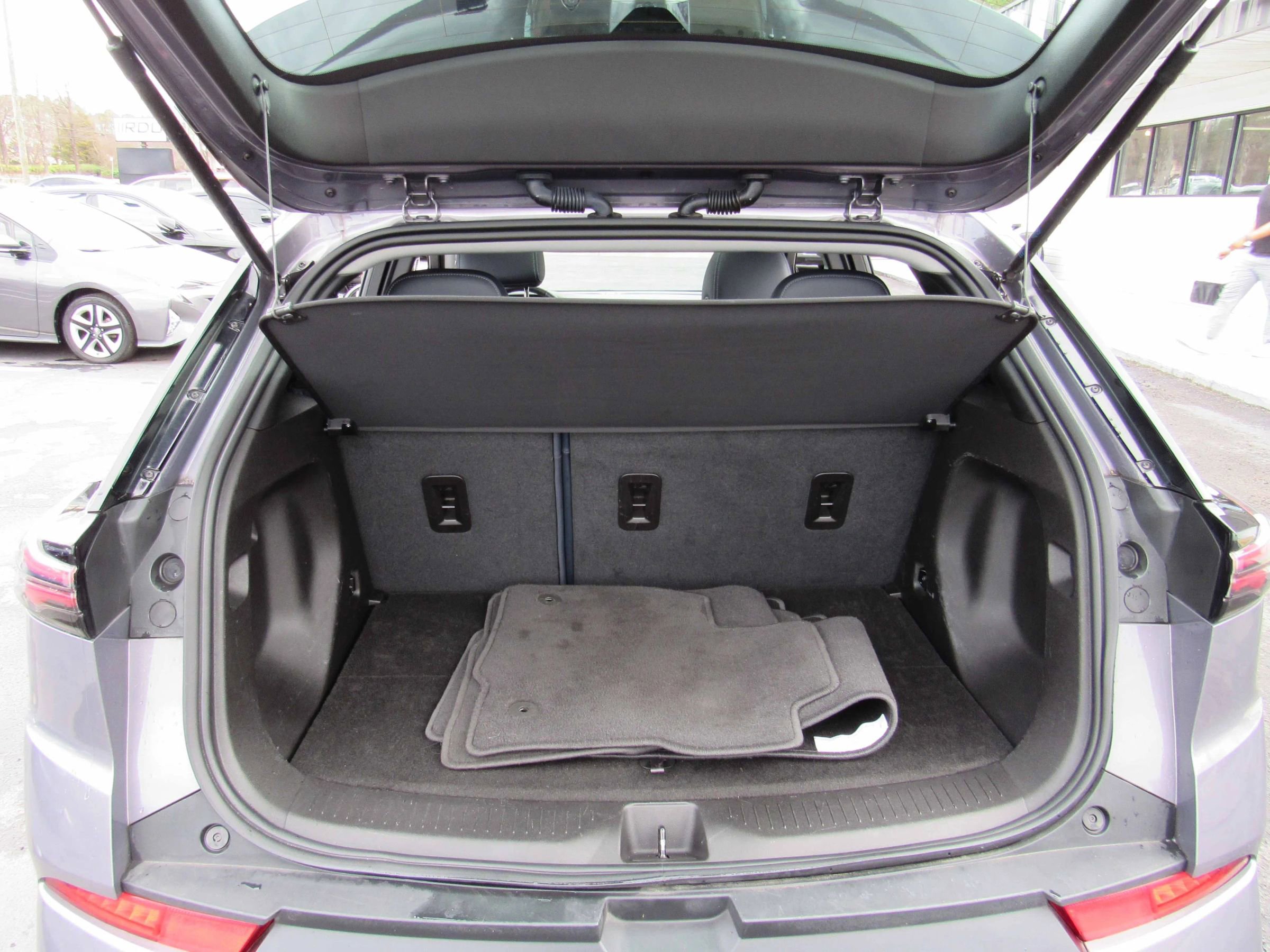 Used 2023 Chevrolet Bolt EUV Premier w/ Sun & Sound Package image 4