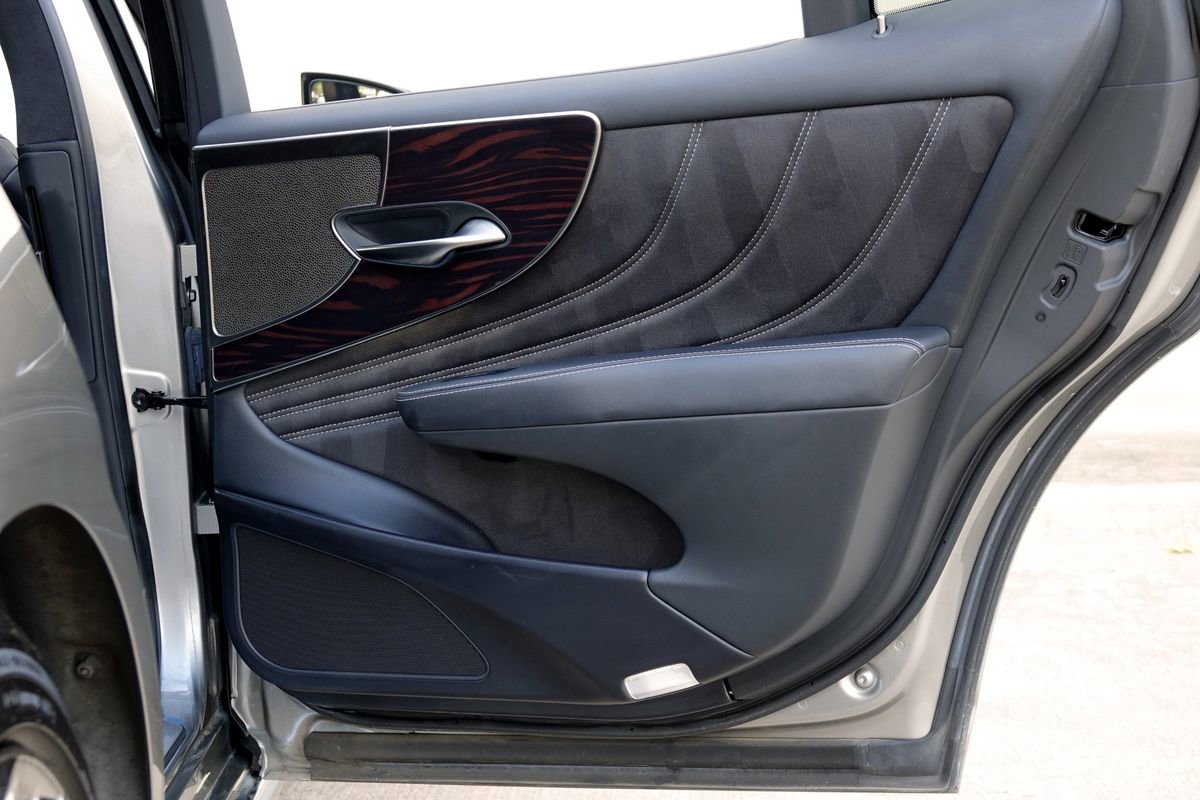 Used 2019 Lexus LS 500 image 39