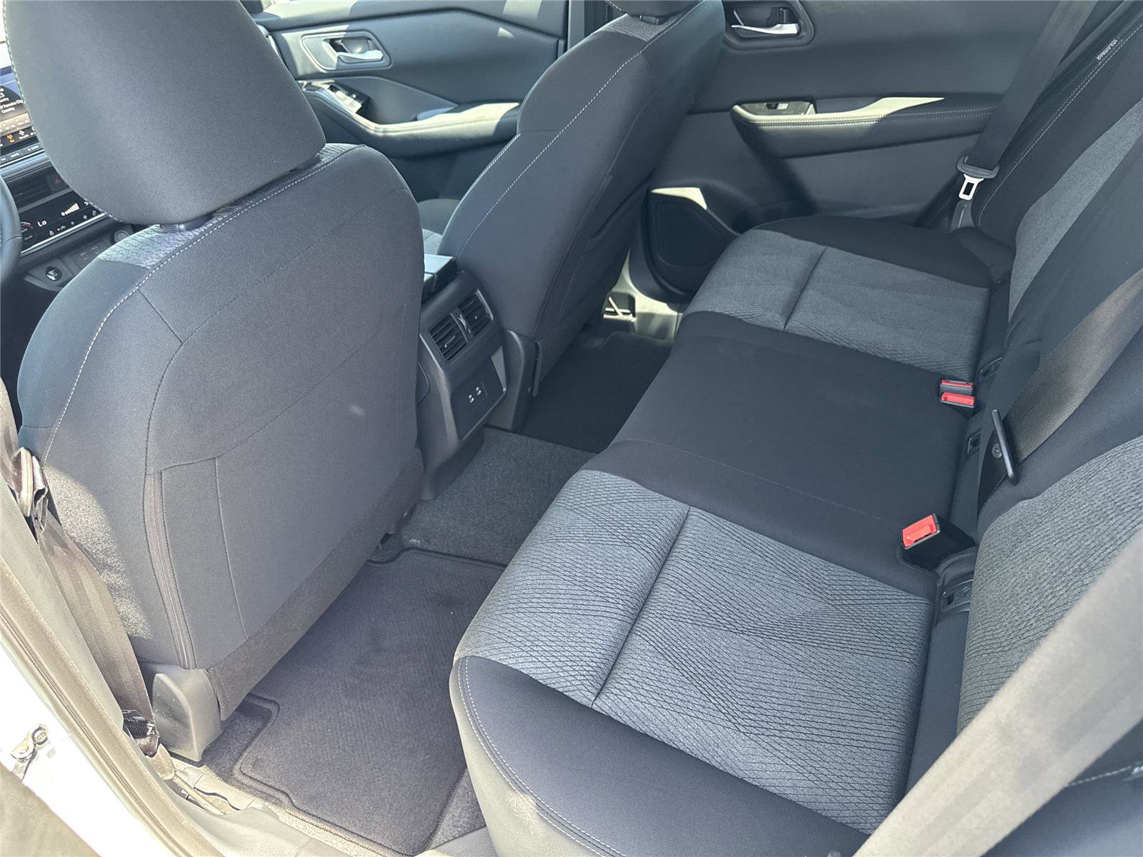 New 2026 Nissan Rogue SV w/ Cold Weather Package FWD image 29