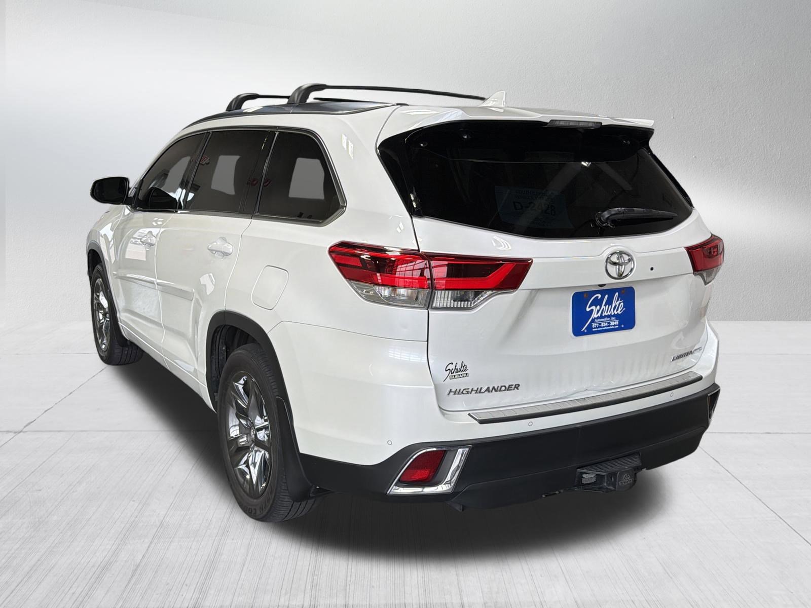Used 2019 Toyota Highlander Limited Platinum w/ Protection Package #3 image 5