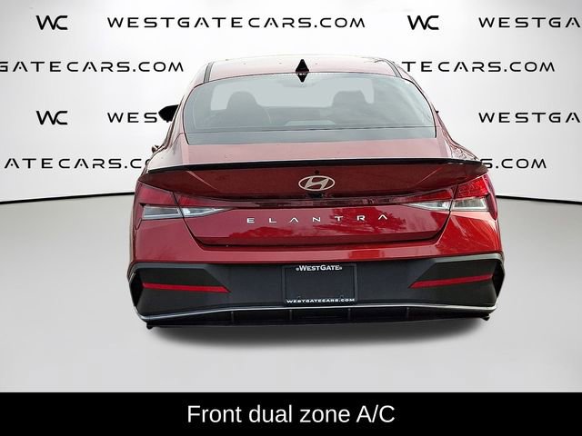 Used 2025 Hyundai Elantra Sport image 7
