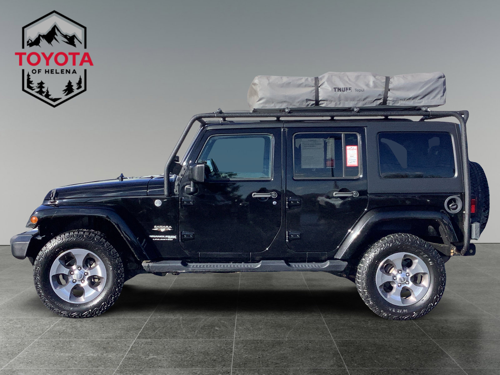 Used 2018 Jeep Wrangler Unlimited Sahara image 2