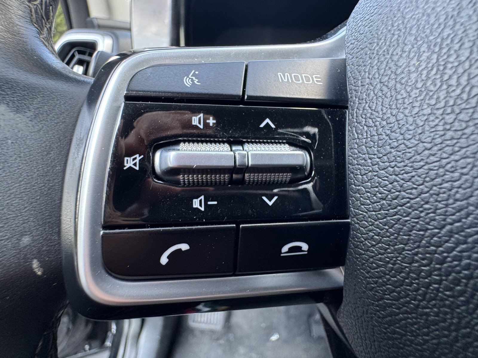 Used 2021 Kia Sorento EX FWD image 32