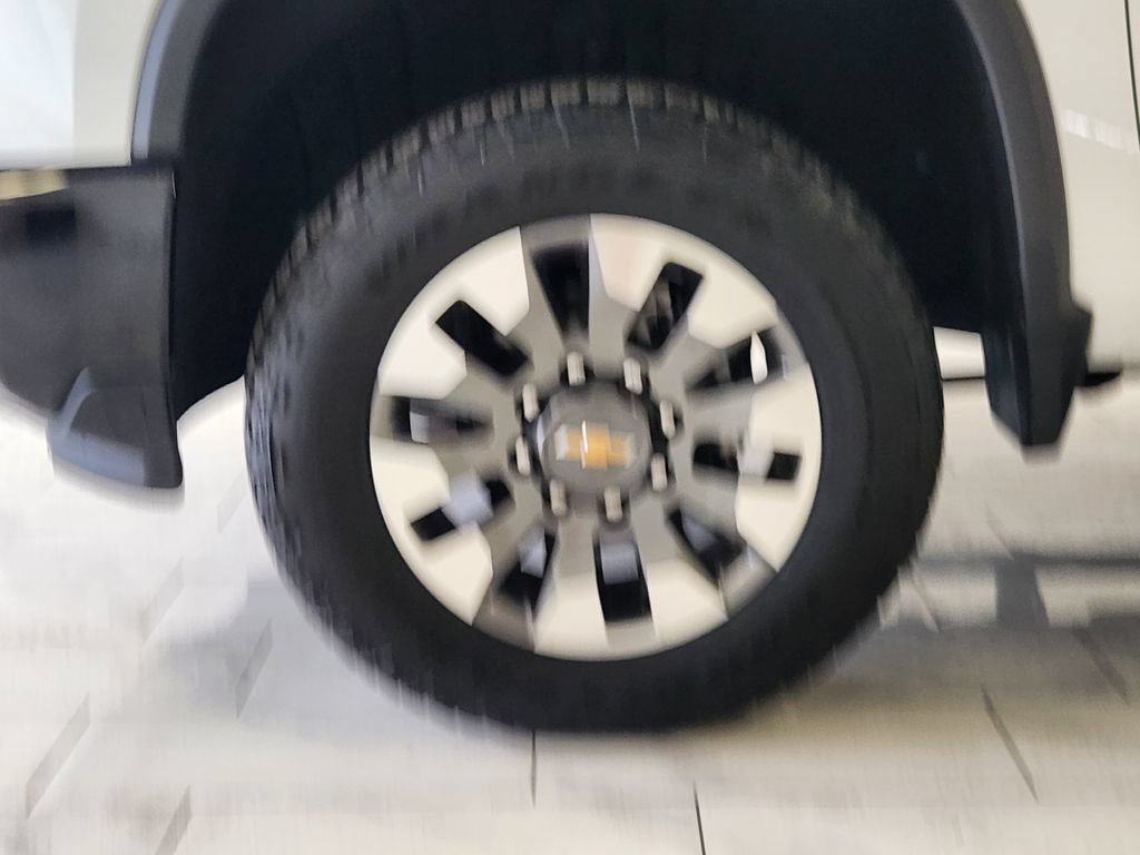 Used 2025 Chevrolet Silverado 2500 Custom w/ Custom Convenience Package AWD/4WD image 10