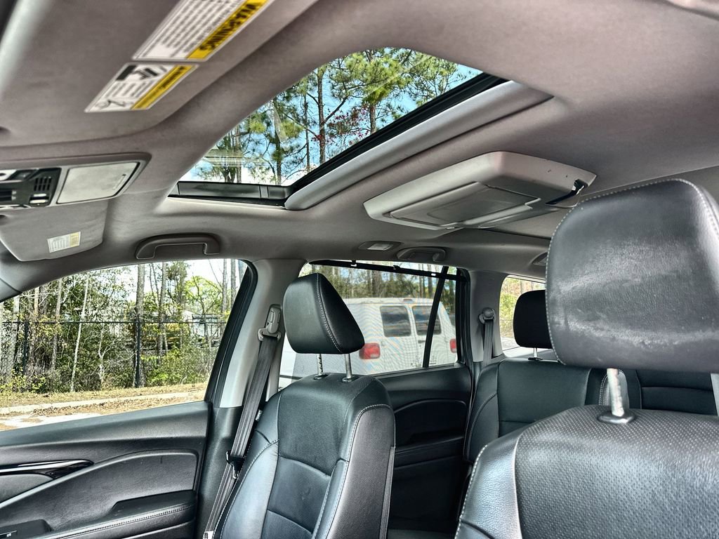 Used 2022 Honda Pilot Elite image 19
