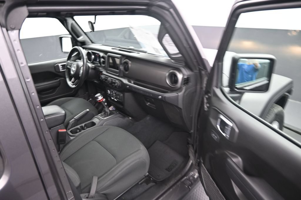 Used 2022 Jeep Wrangler Unlimited Sport AWD/4WD image 9