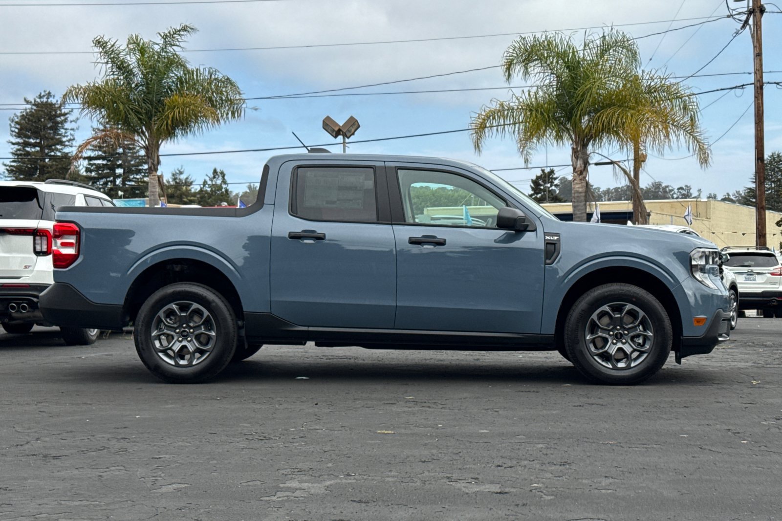 New 2026 Ford Maverick XLT FWD image 2