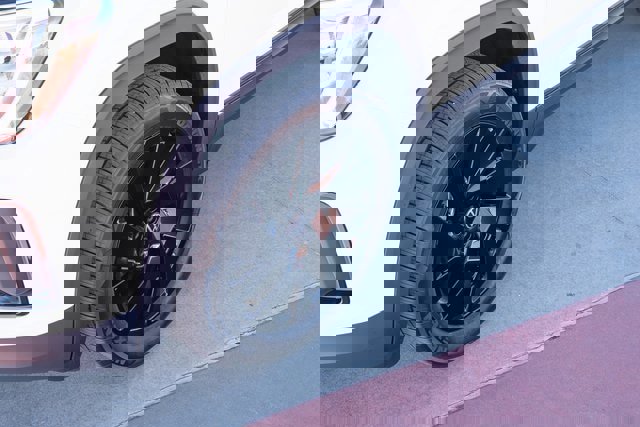 New 2026 Volkswagen Atlas Cross Sport SE image 10