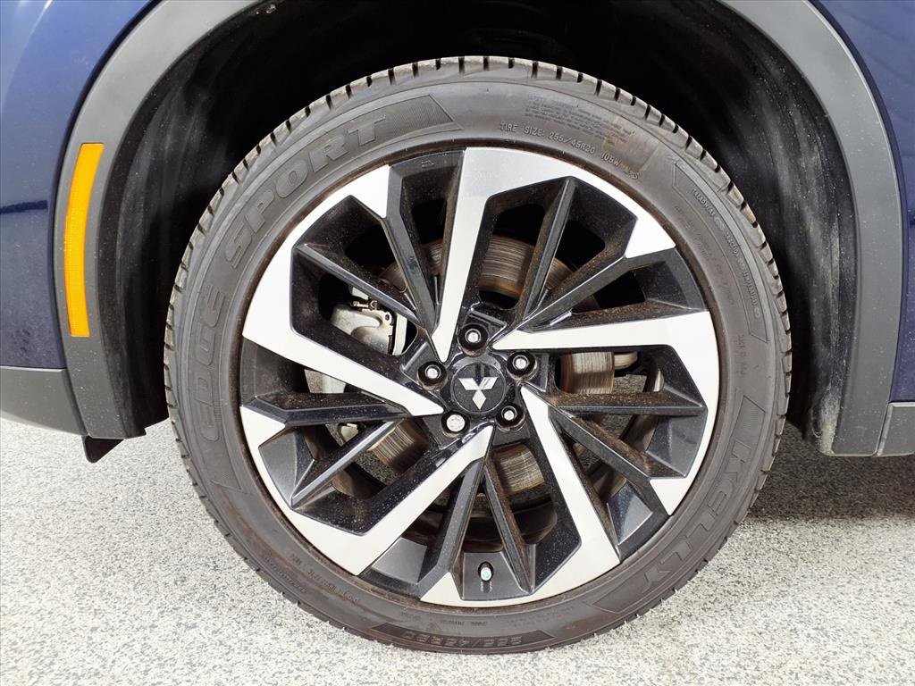 Used 2024 Mitsubishi Outlander SE Black Edition image 25