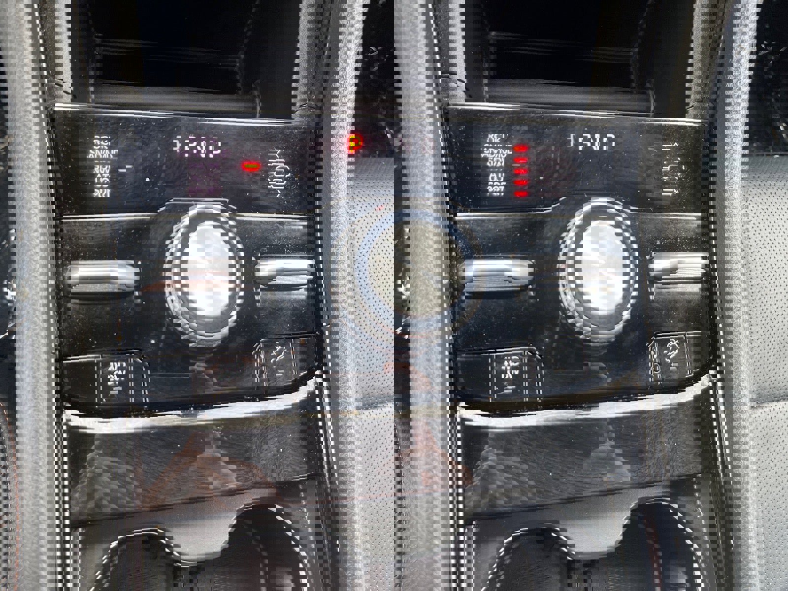 Used 2025 Jeep Grand Cherokee Summit image 16