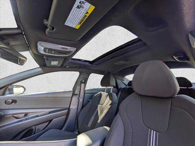 New 2026 Hyundai Elantra SEL Sport Premium image 17