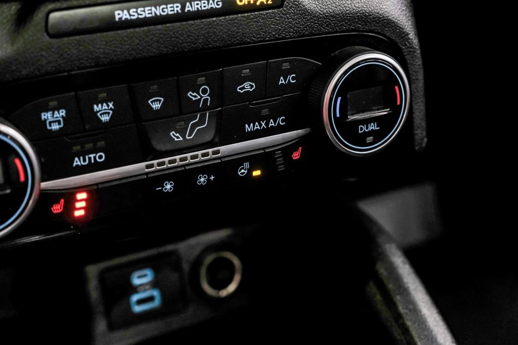 Used 2021 Ford Escape SEL image 35