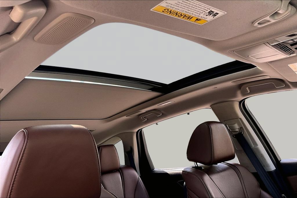 Used 2025 Acura MDX w/ Technology Package FWD image 22